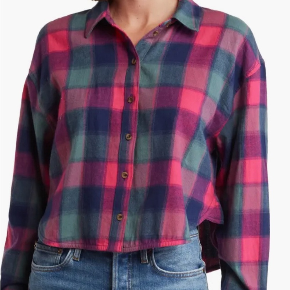 Plaid Button-Up crop Shirt in Pink and Blue